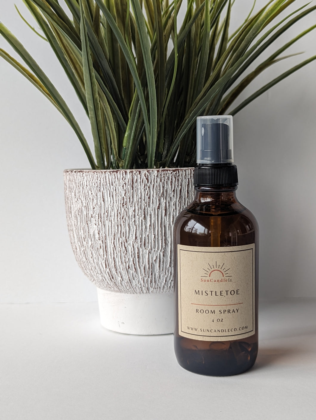 Mistletoe Room & Linen Spray
